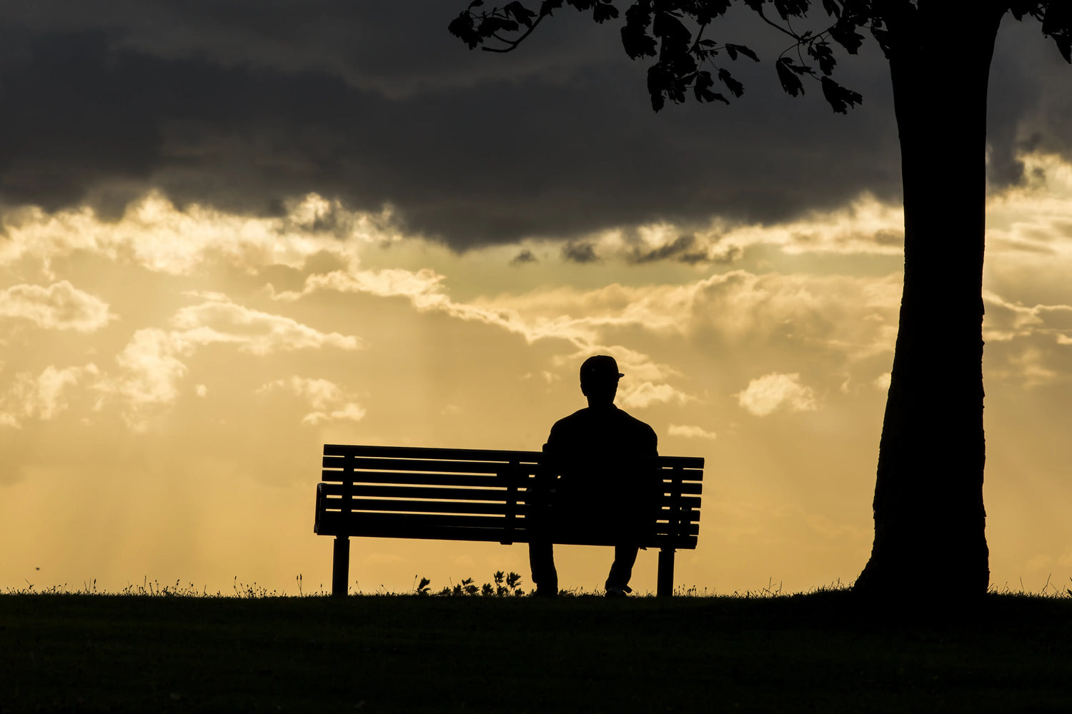 10 Effective Ways to Stop Negative Overthinking According To Psychologists
