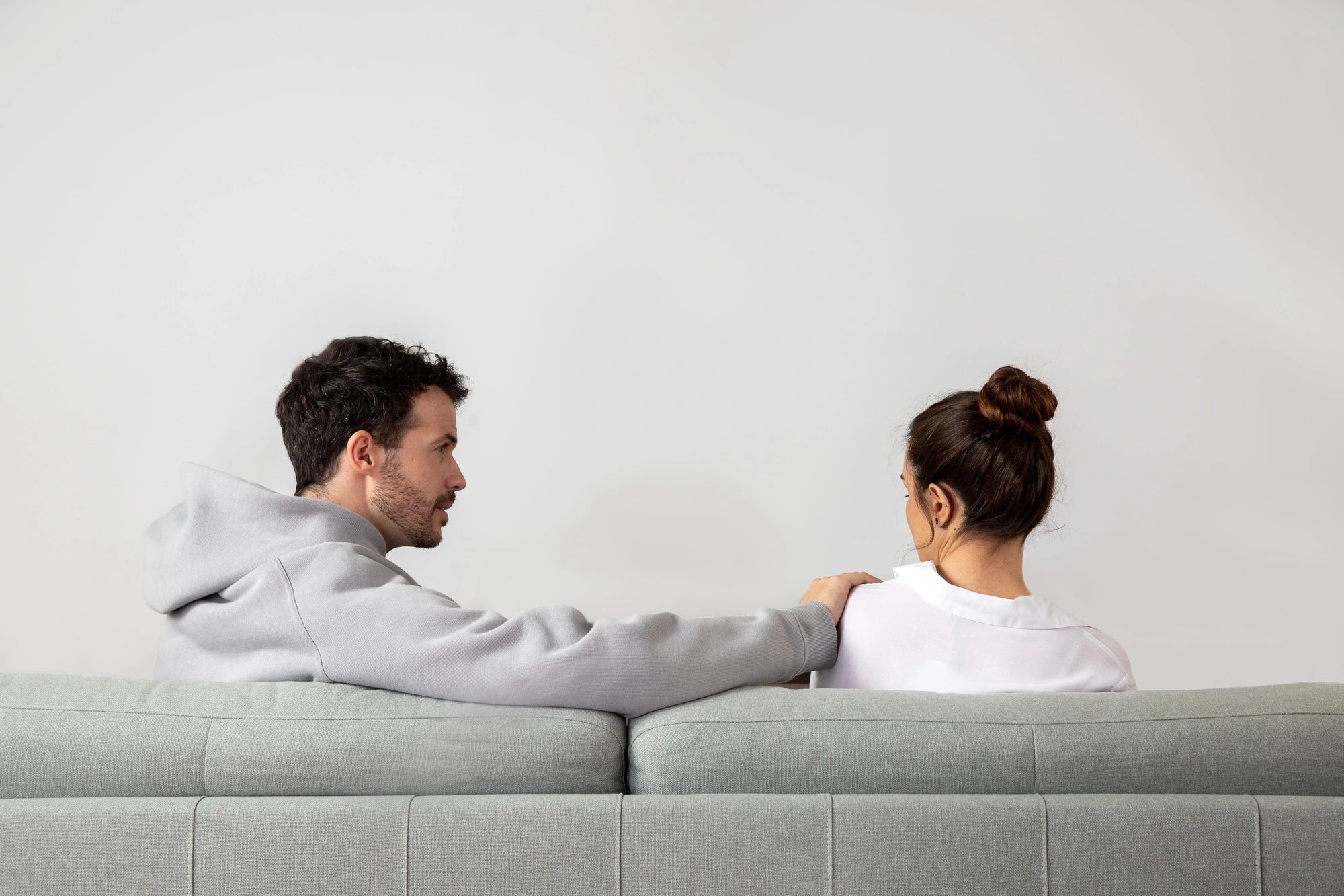 Emotional Intimacy Defined, A Guide for Modern Relationships
